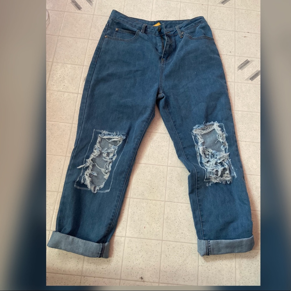 Ripped boyfriend jeans